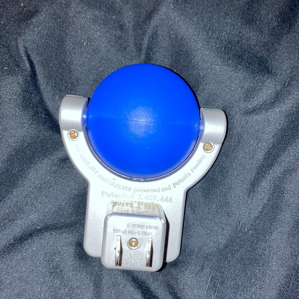 LED Night Light - Picture 2 of 3